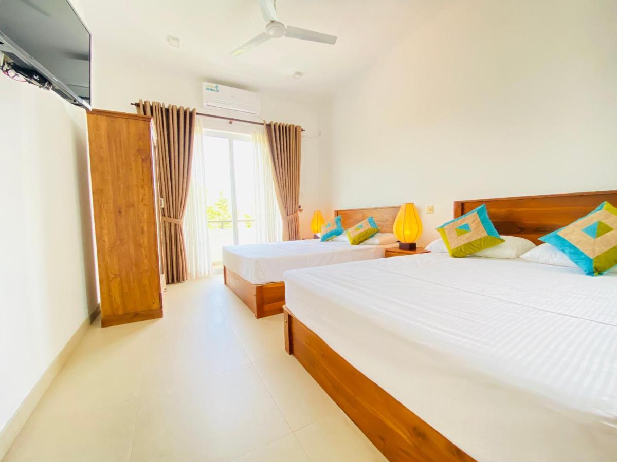Srimadis Villa Near Airport - Negombo Exterior foto